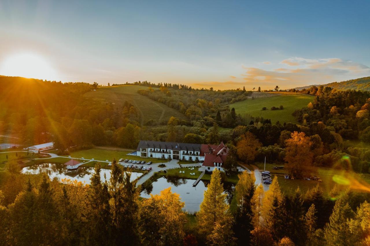 Caryńska Resort&SPA Lutowiska Exteriör bild